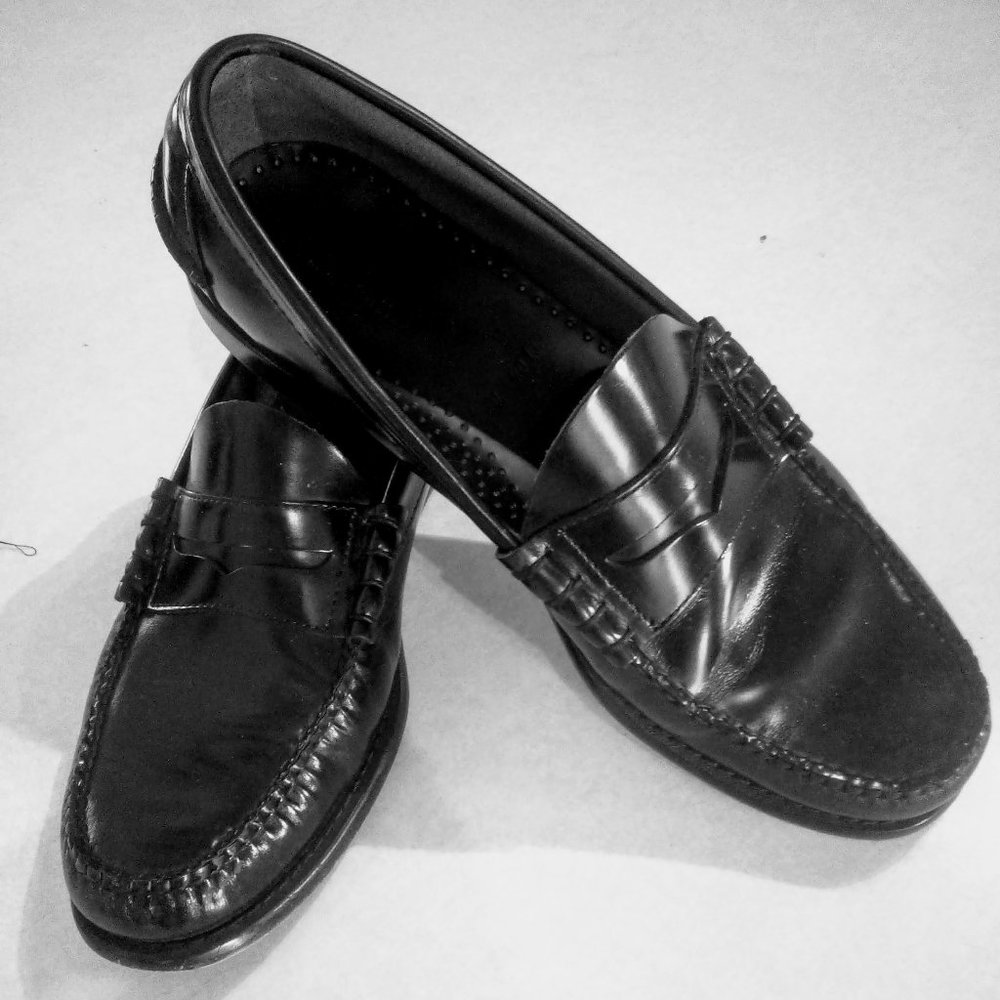 LL Bean Black "Beef Roll" Penny Loafers 10.5
